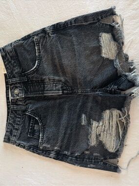ZARA Black Distressed Charcoal Denim Shorts High Rise Raw Hem Grunge Festival 2